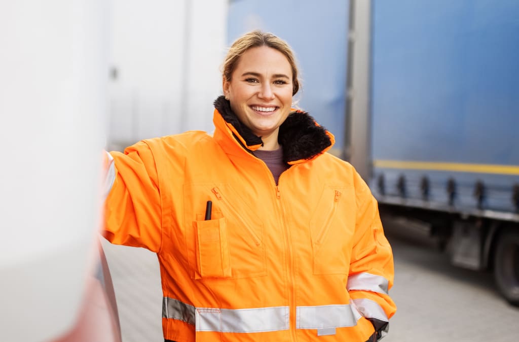 bilde av kvinne med arbeidsklær